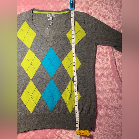 JCP V-Neck Argyle Sweater - Picture 10 of 13